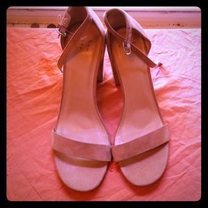new day heels